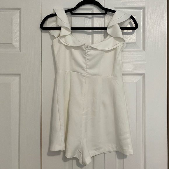 superdown Jada Ruffle Romper - Picture 5 of 5